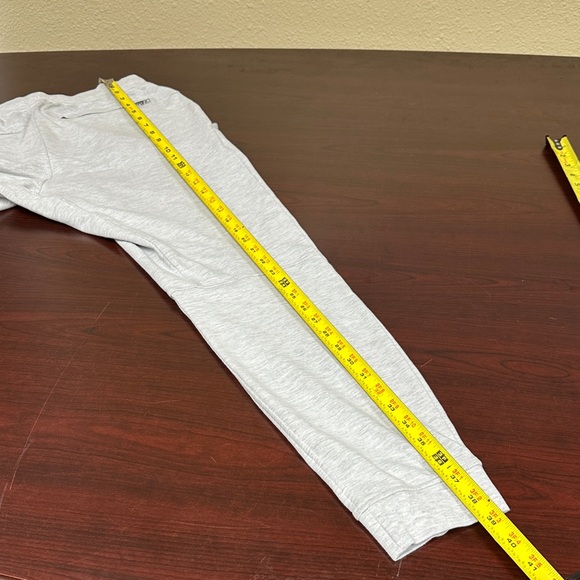 lululemon athletica Gray Sweatpants, String/Side & Back Pockets, NWOT - Picture 11 of 12